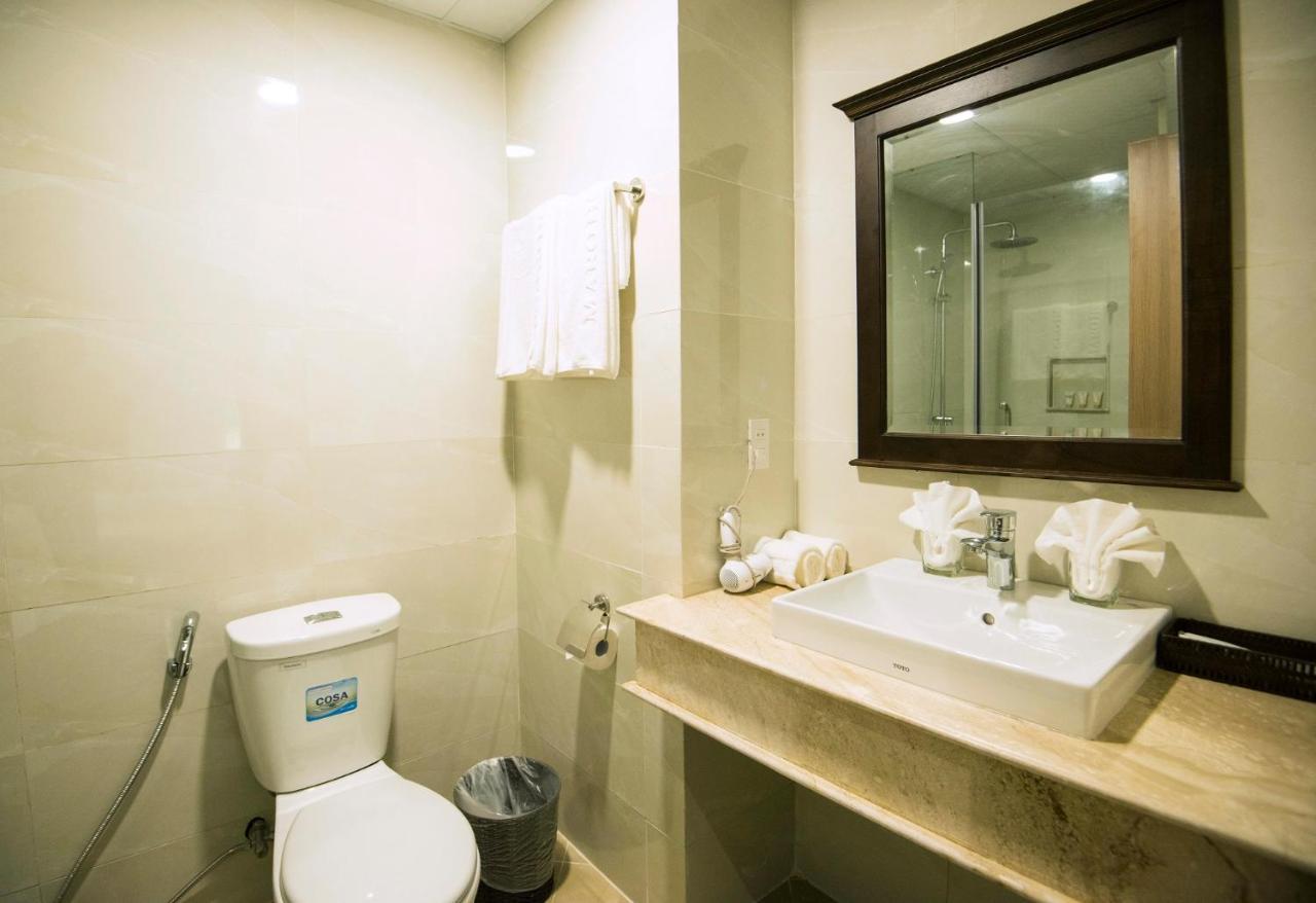 Maro Hotel На Транг Екстериор снимка