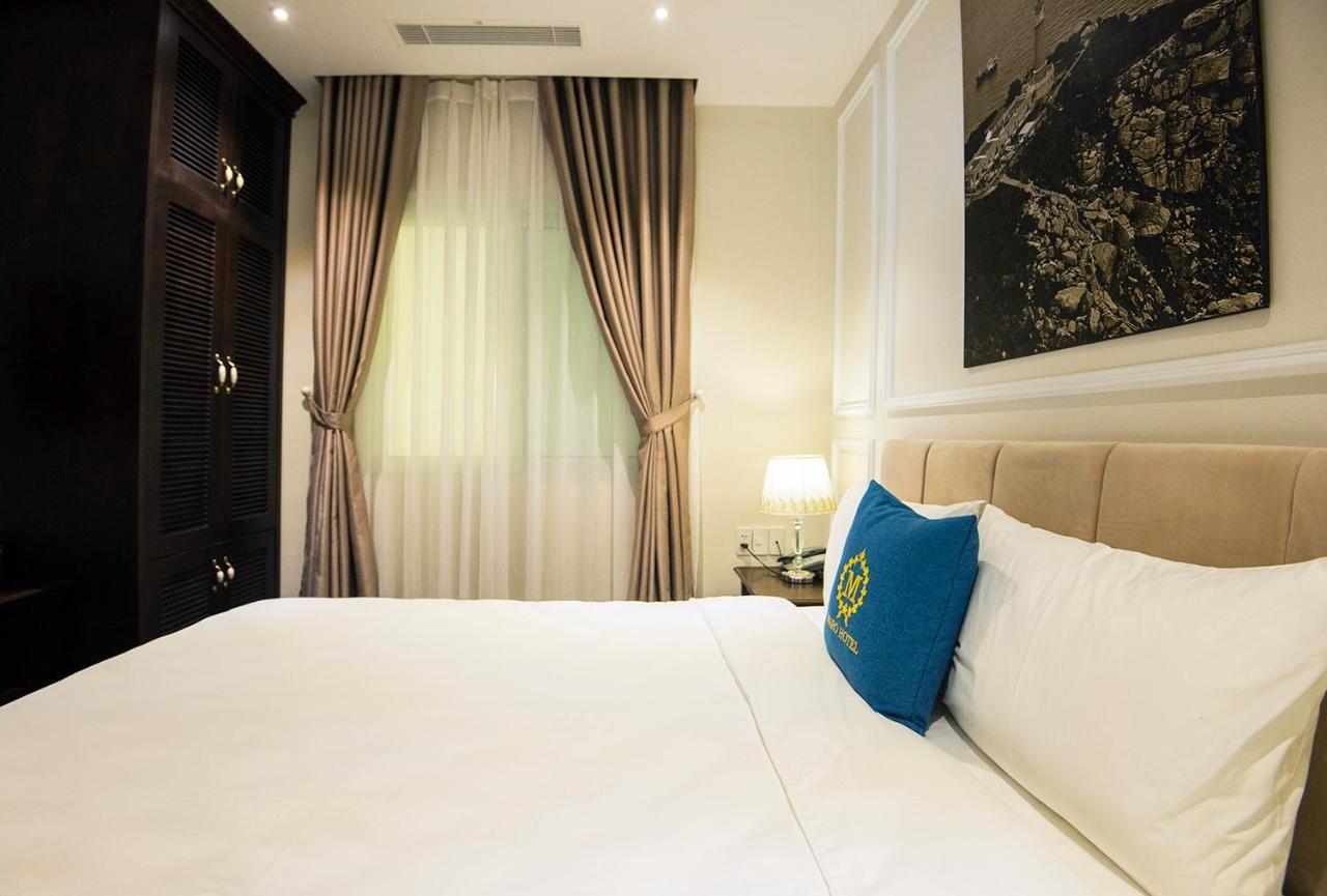 Maro Hotel На Транг Екстериор снимка