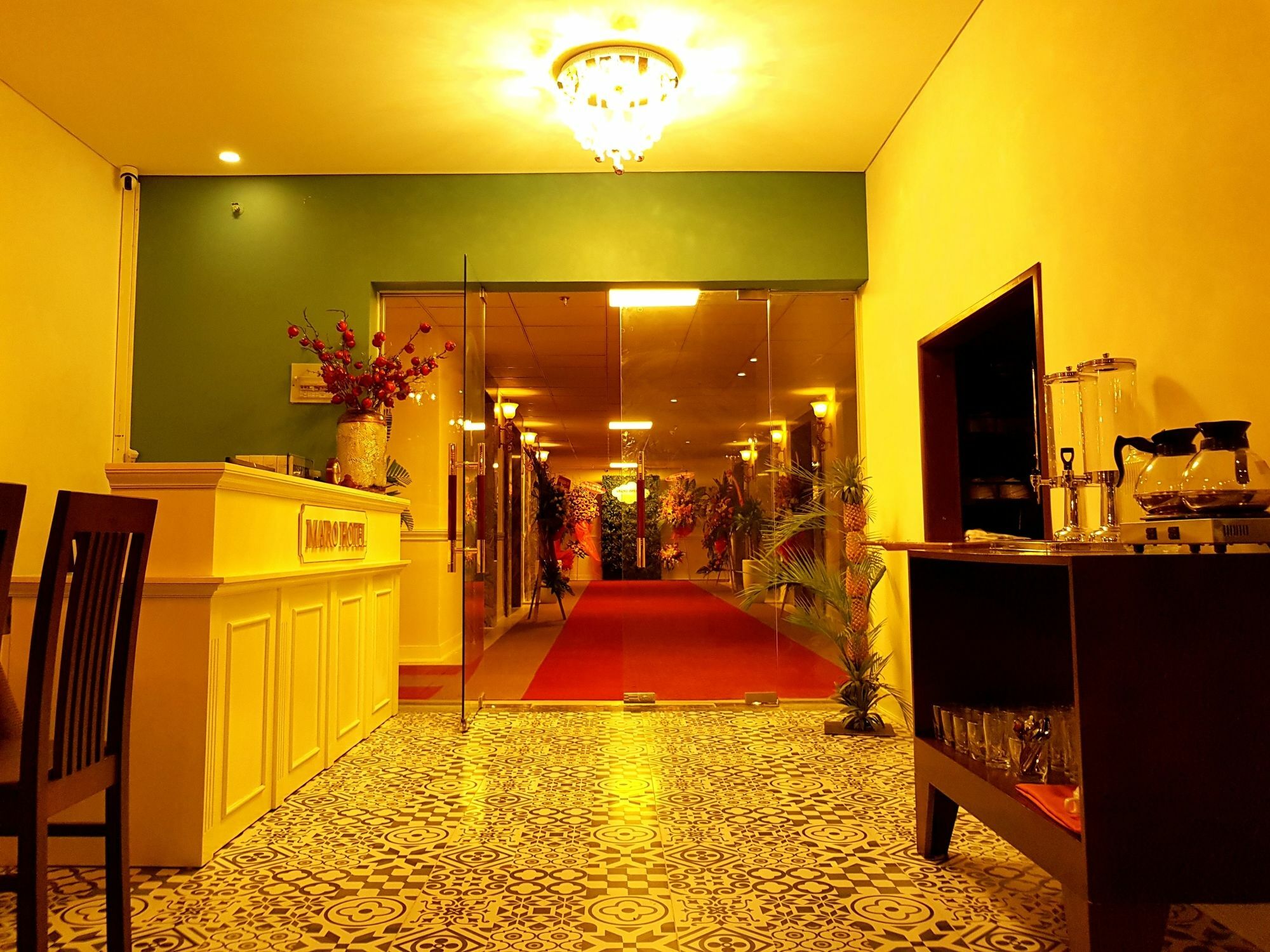Maro Hotel На Транг Екстериор снимка