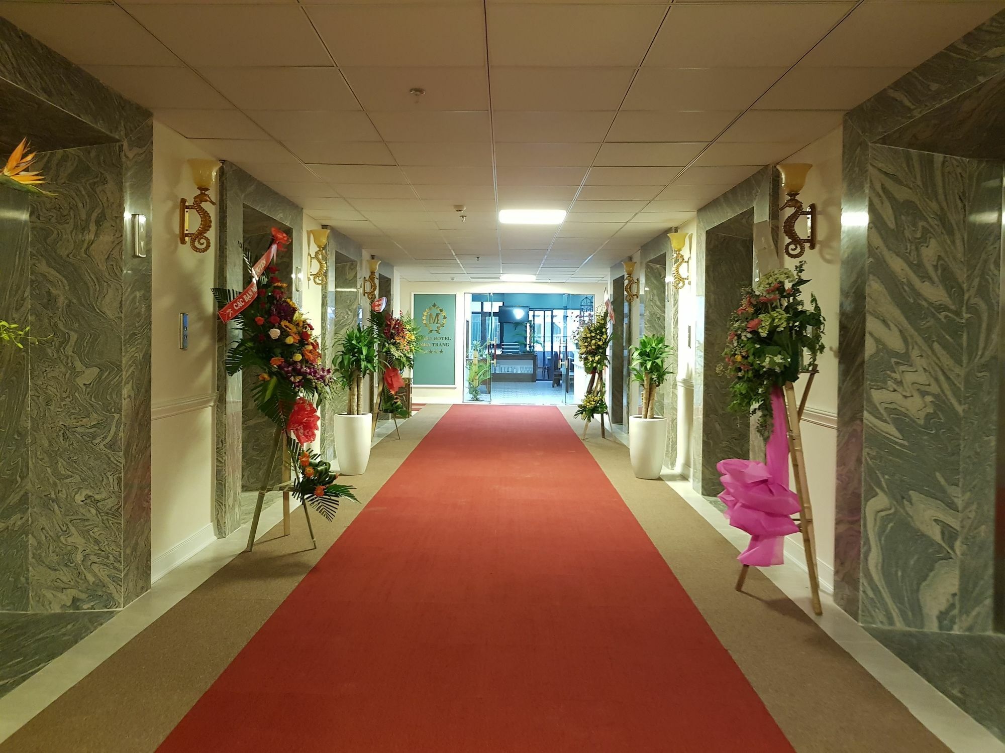 Maro Hotel На Транг Екстериор снимка