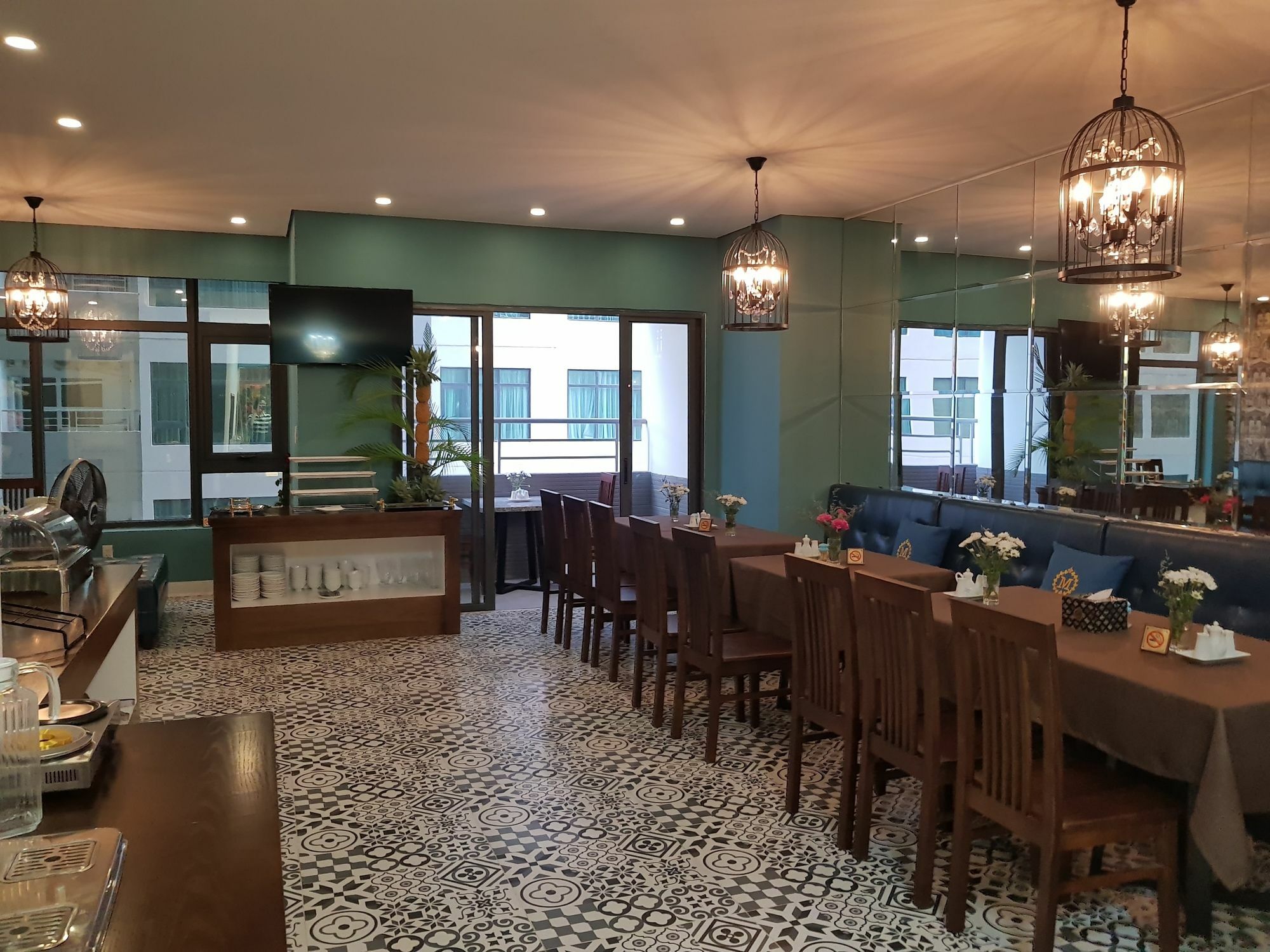 Maro Hotel На Транг Екстериор снимка
